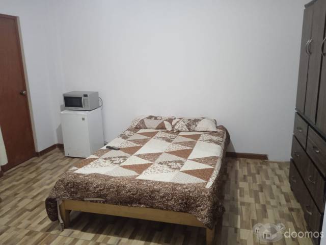 ALQUILO HABITACION AMOBLADA-COCHERA HUACHO