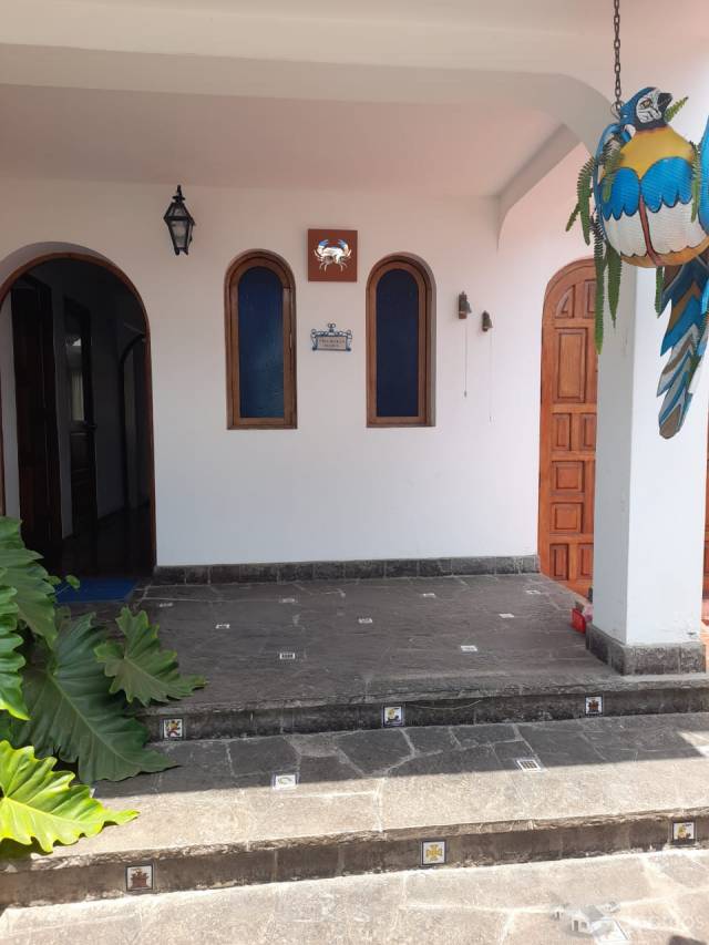 ¡AMPLIA RESIDENCIA EN VENTA – URB. EL RECREO!