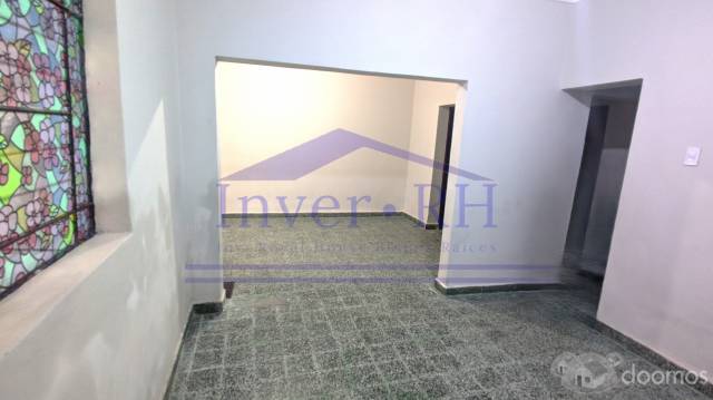 CASA AMPLIA EN VENTA - OPORTUNIDAD ÚNICA EN CERCADO DE LIMA