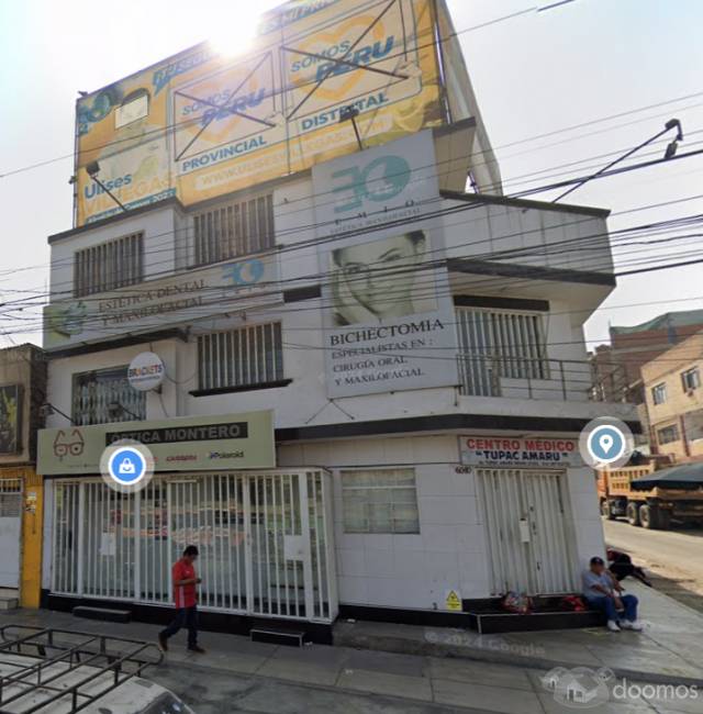 Local comercial en plena avenida Tupac Amaru