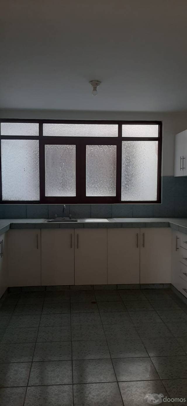 Venta de Departamento en Chorrillos – Urb. Villa Marina (95 m², 2do piso)