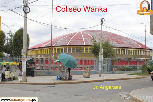VENDO TERRENO COMERCIAL FRENTE AL COLISEO WANKA, HUANCAYO