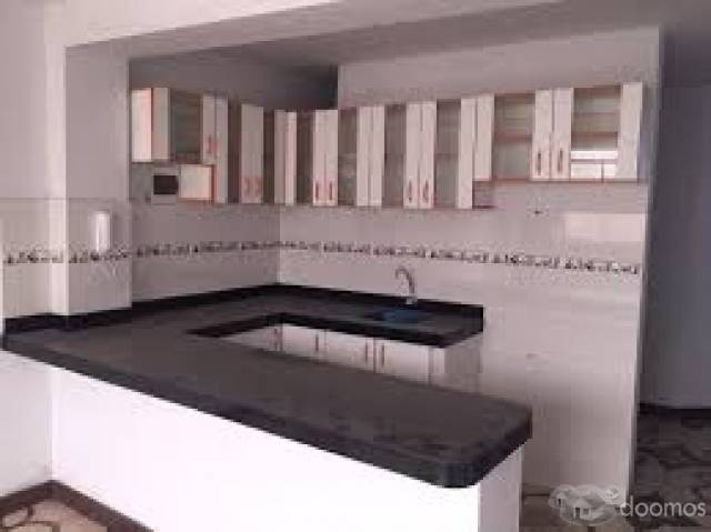 VENDO O ALQUILO PRECIOSA AMPLIA Y ACOGEDORA CASA DE 6 DORMITORIOS, 2 GARAJES TECHADOS, 5 BAÑOS EN SAN BORJA, CERCA AL OLIVAR DE SAN BORJA,